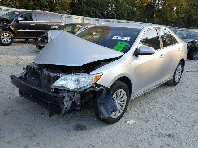 4T1BF1FK0CU637226 - 2012 TOYOTA CAMRY BASE SILVER photo 2