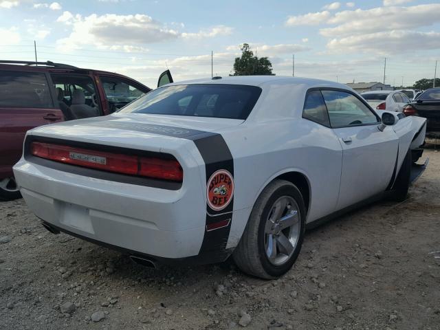 2C3CDYAG9EH270217 - 2014 DODGE CHALLENGER WHITE photo 4