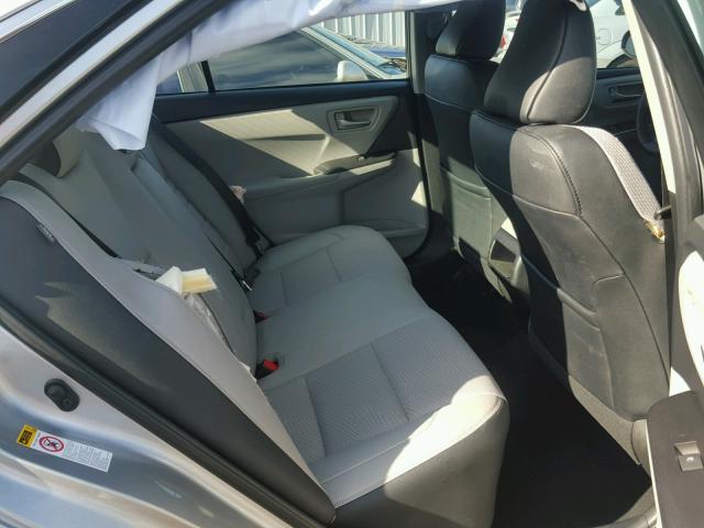 4T1BF1FK0GU153174 - 2016 TOYOTA CAMRY LE 银色 照片 6