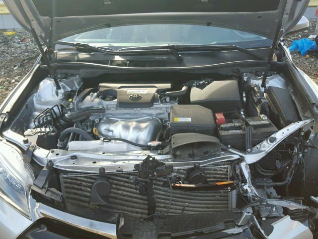 4T1BF1FK0GU153174 - 2016 TOYOTA CAMRY LE 银色 照片 7