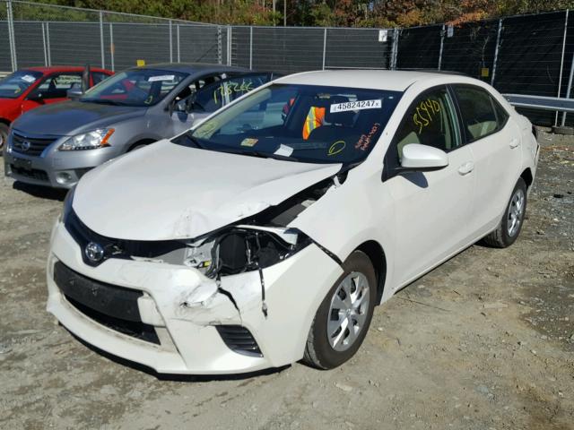 5YFBPRHE9FP230627 - 2015 TOYOTA COROLLA EC WHITE photo 2