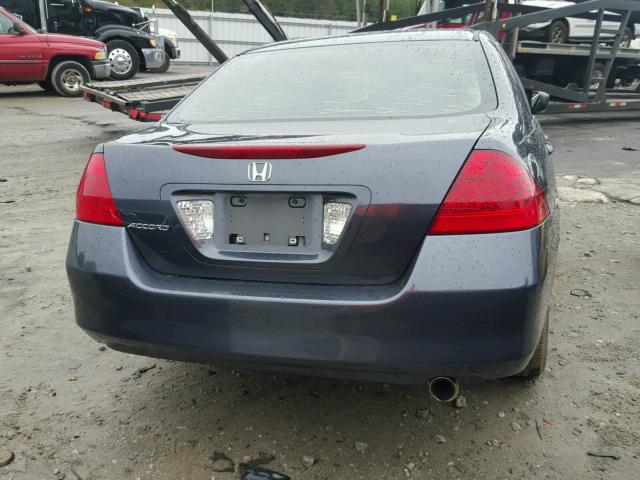 1HGCM563X6A127522 - 2006 HONDA ACCORD SE BLUE photo 4