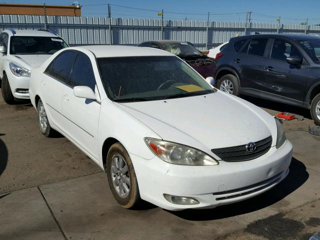 JTDBE32K130167174 - 2003 TOYOTA CAMRY LE WHITE photo 1