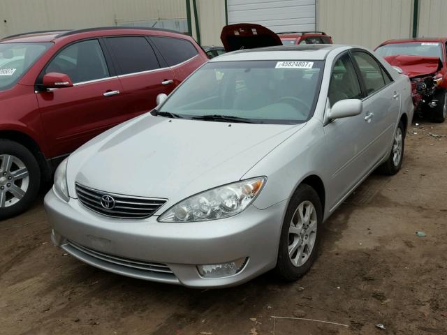 4T1BF30K86U633966 - 2006 TOYOTA CAMRY LE GRAY photo 2