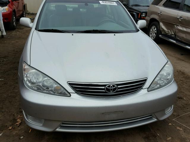 4T1BF30K86U633966 - 2006 TOYOTA CAMRY LE GRAY photo 9