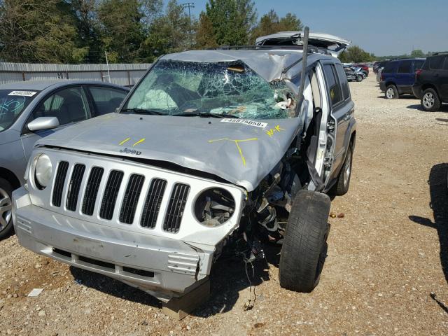 1J4NT4GB4AD615134 - 2010 JEEP PATRIOT LI SILVER photo 2