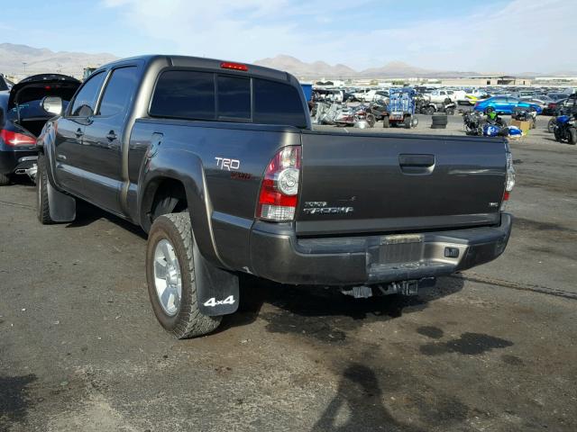 3TMMU4FN2DM057755 - 2013 TOYOTA TACOMA DOU GREEN photo 3