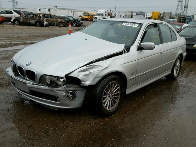 WBADN63452GN87453 - 2002 BMW 540 I AUTO SILVER photo 2