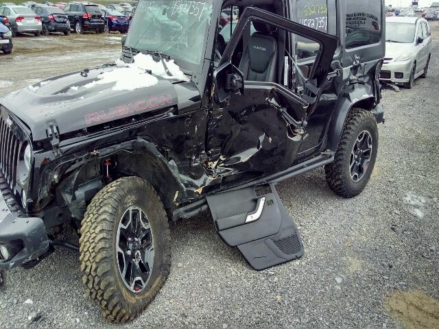 1C4BJWFG8GL147804 - 2016 JEEP WRANGLER U BLACK photo 9