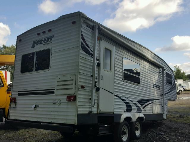 4YDF245266E319689 - 2006 KEYSTONE HORNET WHITE photo 4