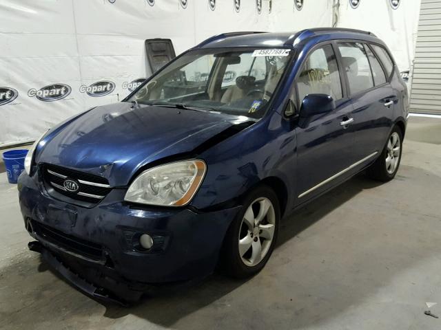 KNAFG526877111513 - 2007 KIA RONDO LX BLUE photo 2