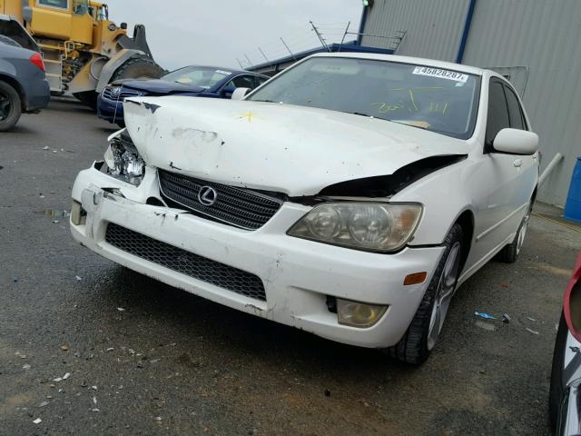 JTHBD182910028629 - 2001 LEXUS IS 300 WHITE photo 2