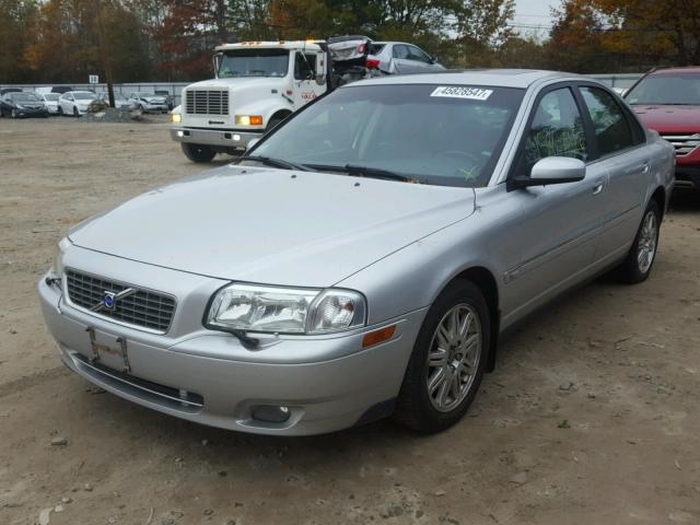 YV1TH592051397681 - 2005 VOLVO S80 2.5T SILVER photo 2