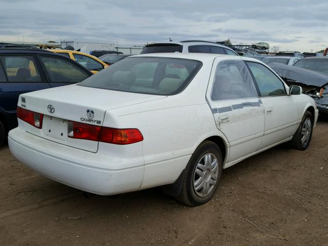 4T1BG22K9YU962134 - 2000 TOYOTA CAMRY CE WHITE photo 4