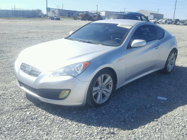 KMHHT6KD8AU004915 - 2010 HYUNDAI GENESIS CO SILVER photo 2