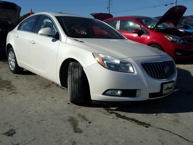 2G4GR5ER4D9165906 - 2013 BUICK REGAL WHITE photo 1