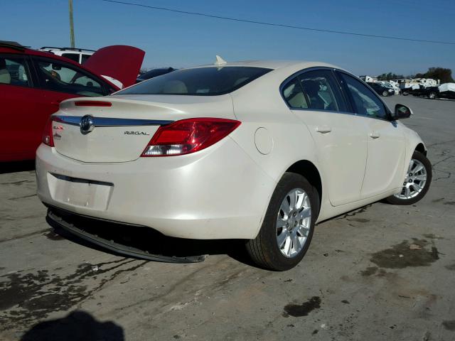 2G4GR5ER4D9165906 - 2013 BUICK REGAL WHITE photo 4