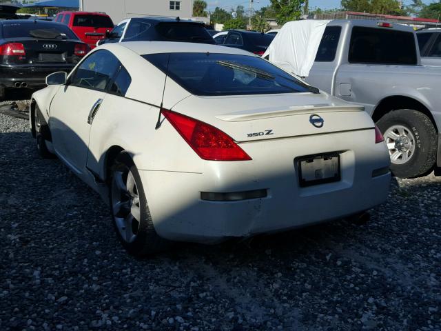 JN1AZ34D46M302162 - 2006 NISSAN 350Z COUPE WHITE photo 3