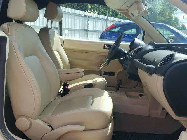 3VWRF31Y27M422965 - 2007 VOLKSWAGEN NEW BEETLE Qəhvəyi foto 5