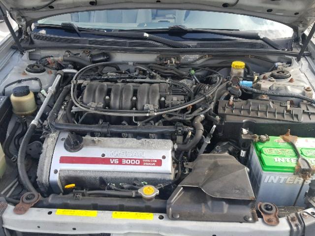 JN1CA31D51T836998 - 2001 NISSAN MAXIMA GXE SILVER photo 7