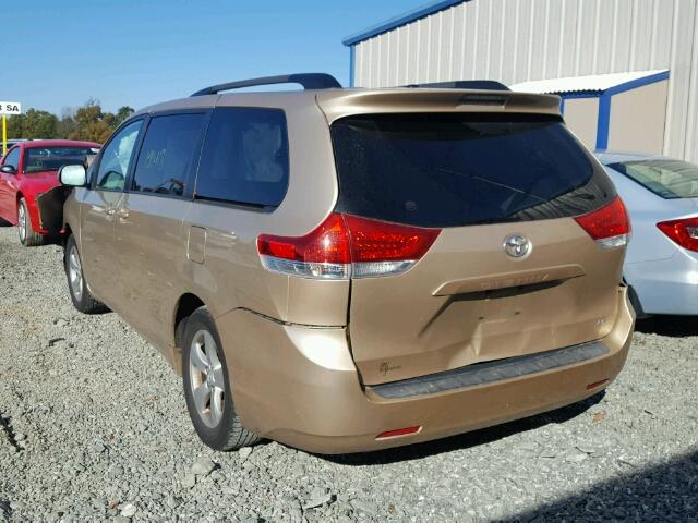 5TDKK3DC0CS252955 - 2012 TOYOTA SIENNA LE GOLD photo 3