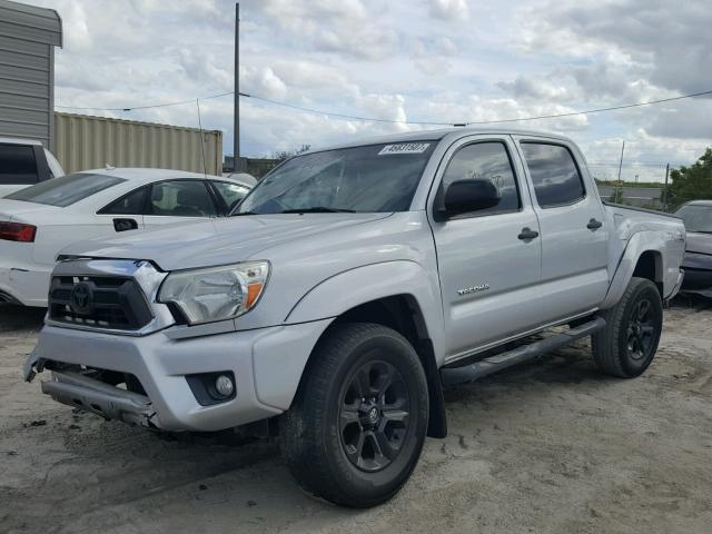 5TFJU4GN1CX023686 - 2012 TOYOTA TACOMA DOU SILVER photo 2