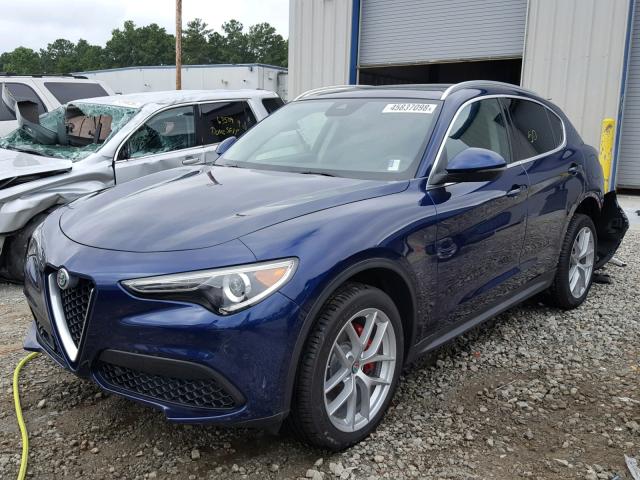 ZASFAKBN0J7B65901 - 2018 ALFA ROMEO STELVIO TI BLUE photo 2
