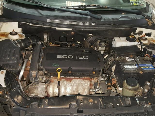 KL1TD56E39B692457 - 2009 CHEVROLET AVEO LS WHITE photo 7