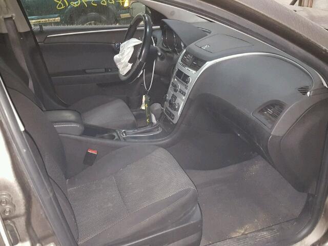1G1ZC5E07CF285715 - 2012 CHEVROLET MALIBU 1LT ნაცრისფერი ფოტო 5