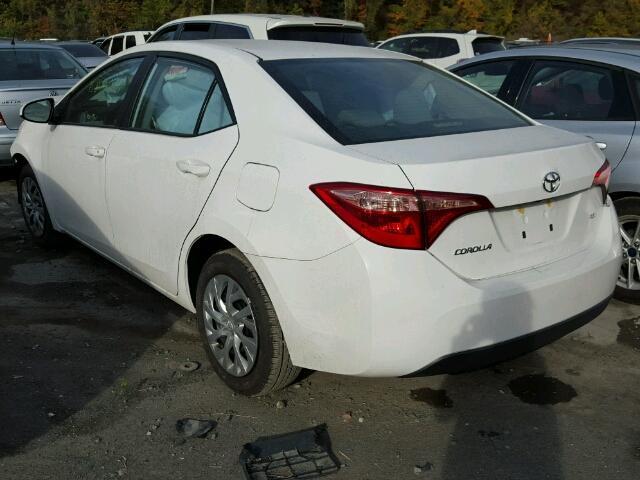 2T1BURHEXHC850236 - 2017 TOYOTA COROLLA L WHITE photo 3