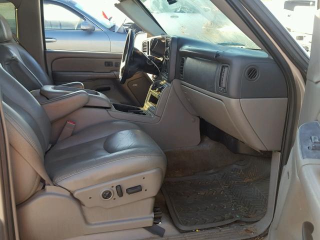 1GNEC13Z54J208511 - 2004 CHEVROLET TAHOE C150 TAN photo 5