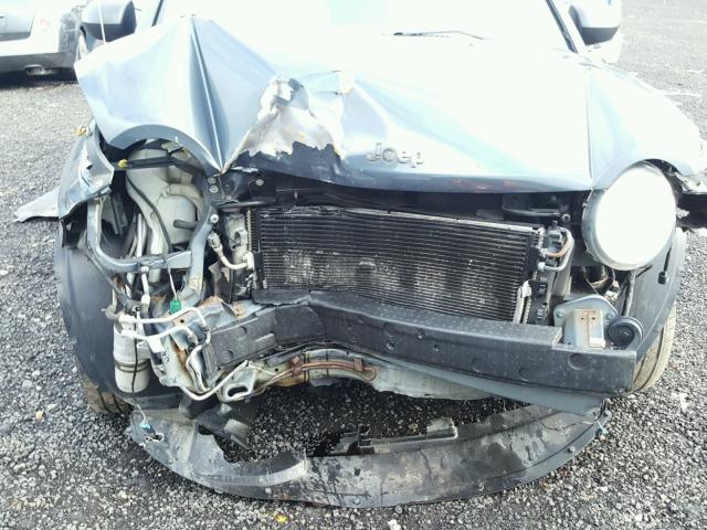 1J8FF47W68D591796 - 2008 JEEP COMPASS SP GRAY photo 9