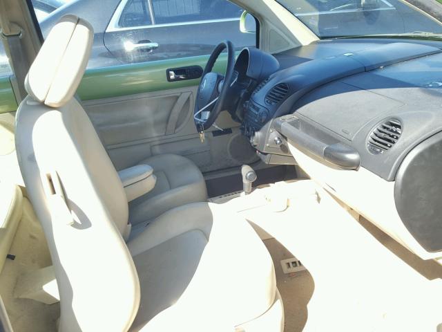 3VWCA21C2YM409881 - 2000 VOLKSWAGEN NEW BEETLE 绿色 照片 5