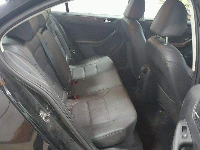 3VWDZ7AJ9BM399298 - 2011 VOLKSWAGEN JETTA SE 黑色 照片 6