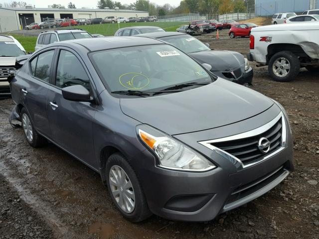 3N1CN7AP0GL909150 - 2016 NISSAN VERSA S GRAY photo 1