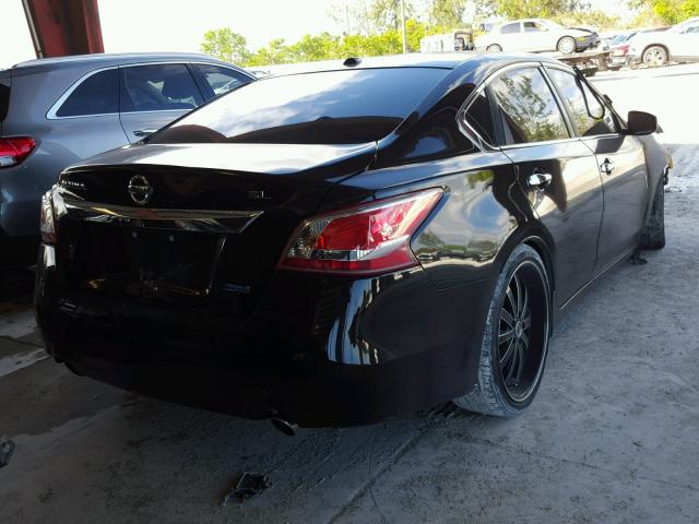 1N4AL3AP4DN448474 - 2013 NISSAN ALTIMA 2.5 BLACK photo 4