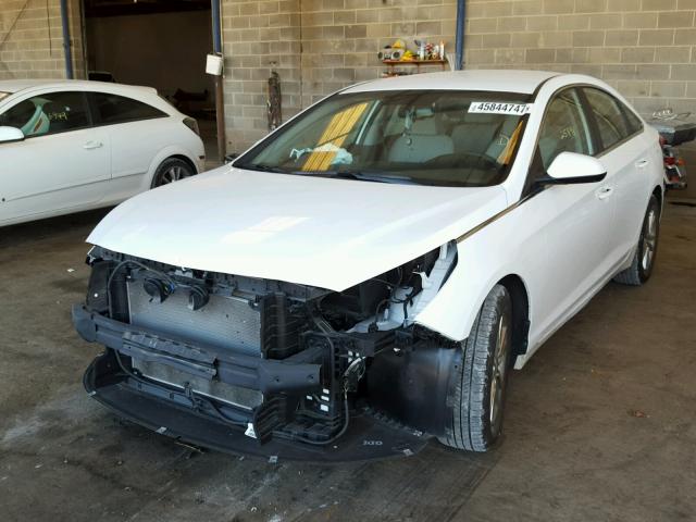 5NPE24AF3GH322655 - 2016 HYUNDAI SONATA SE WHITE photo 2