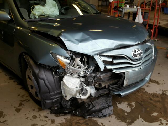 4T1BF3EK8AU523498 - 2010 TOYOTA CAMRY BASE GREEN photo 9