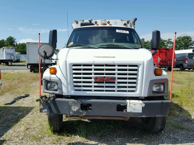 1GDM7D1C43F513245 - 2003 GMC C7500 C7E0 WHITE photo 9