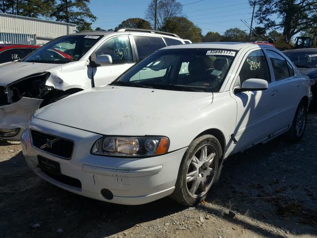 YV1RS592462521751 - 2006 VOLVO S60 WHITE photo 2