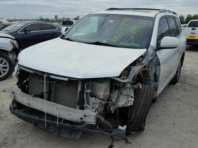 5TDBK3EH0CS130428 - 2012 TOYOTA HIGHLANDER WHITE photo 2