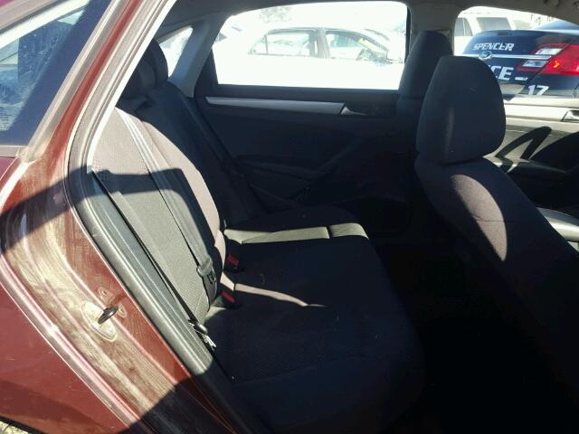 1VWAP7A3XDC125316 - 2013 VOLKSWAGEN PASSAT S მუქწითელი ფოტო 6