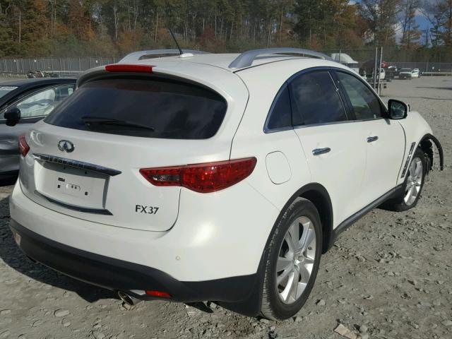 JN8CS1MW4DM175205 - 2013 INFINITI FX37 WHITE photo 4