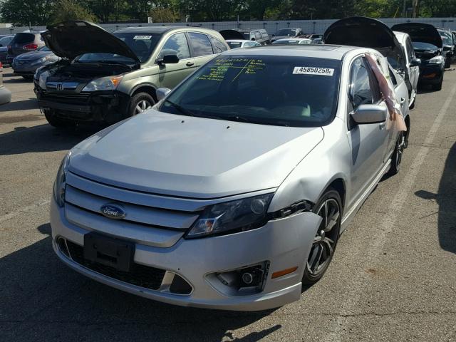 3FAHP0KC7AR199500 - 2010 FORD FUSION SPO SILVER photo 2