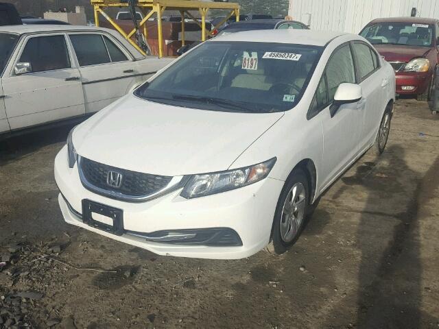 2HGFB2F55DH571294 - 2013 HONDA CIVIC LX WHITE photo 2