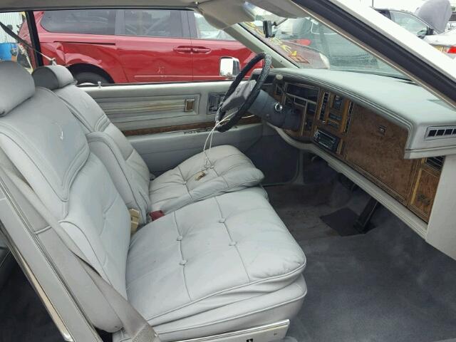 6L57B9E627937 - 1979 CADILLAC EL DORADO WHITE photo 5