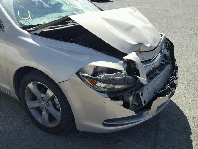 1G1ZC5E07CF109800 - 2012 CHEVROLET MALIBU 1LT GOLD photo 9