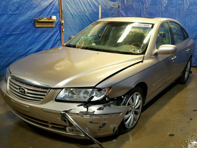 KMHFC46F27A210717 - 2007 HYUNDAI AZERA SE TAN photo 2