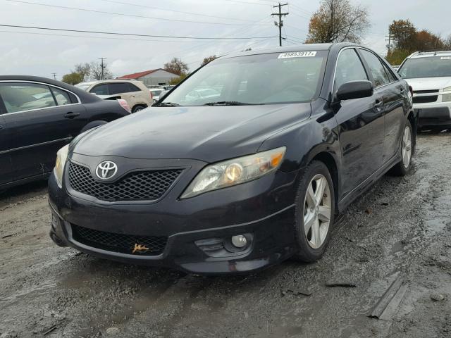 4T1BF3EK9BU686243 - 2011 TOYOTA CAMRY BASE BLACK photo 2