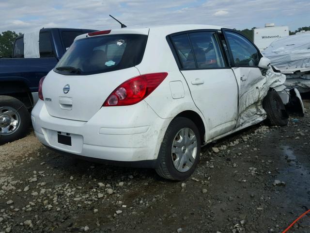 3N1BC1CPXBL424986 - 2011 NISSAN VERSA S WHITE photo 4